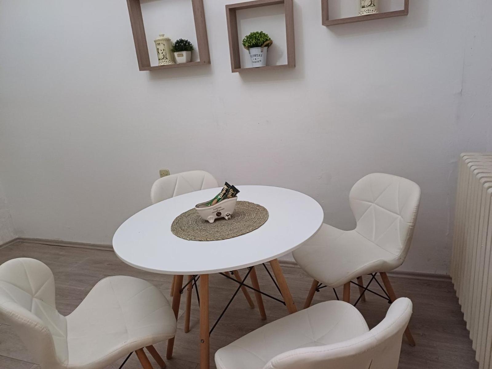 Apartment Green Free Private Parking Νόβι Σαντ Εξωτερικό φωτογραφία