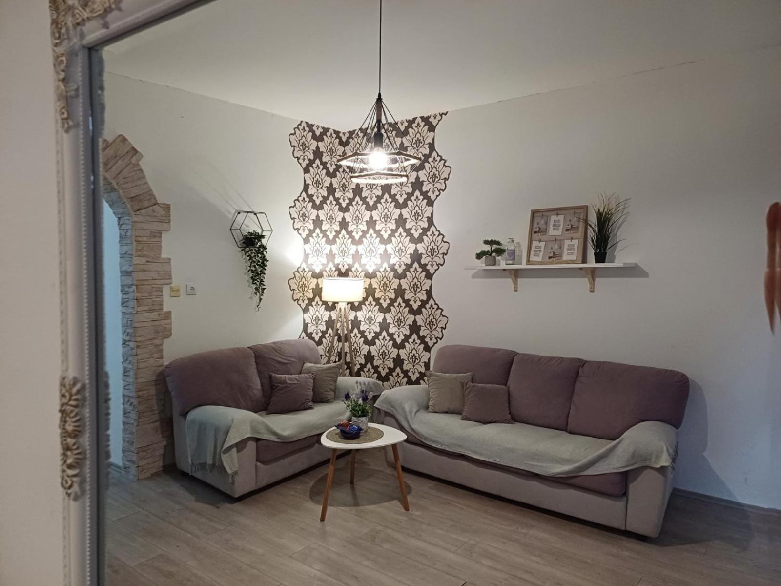 Apartment Green Free Private Parking Νόβι Σαντ Εξωτερικό φωτογραφία