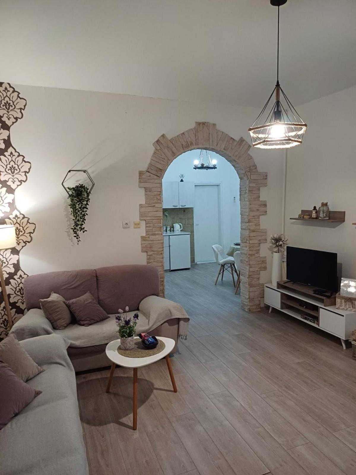 Apartment Green Free Private Parking Νόβι Σαντ Εξωτερικό φωτογραφία