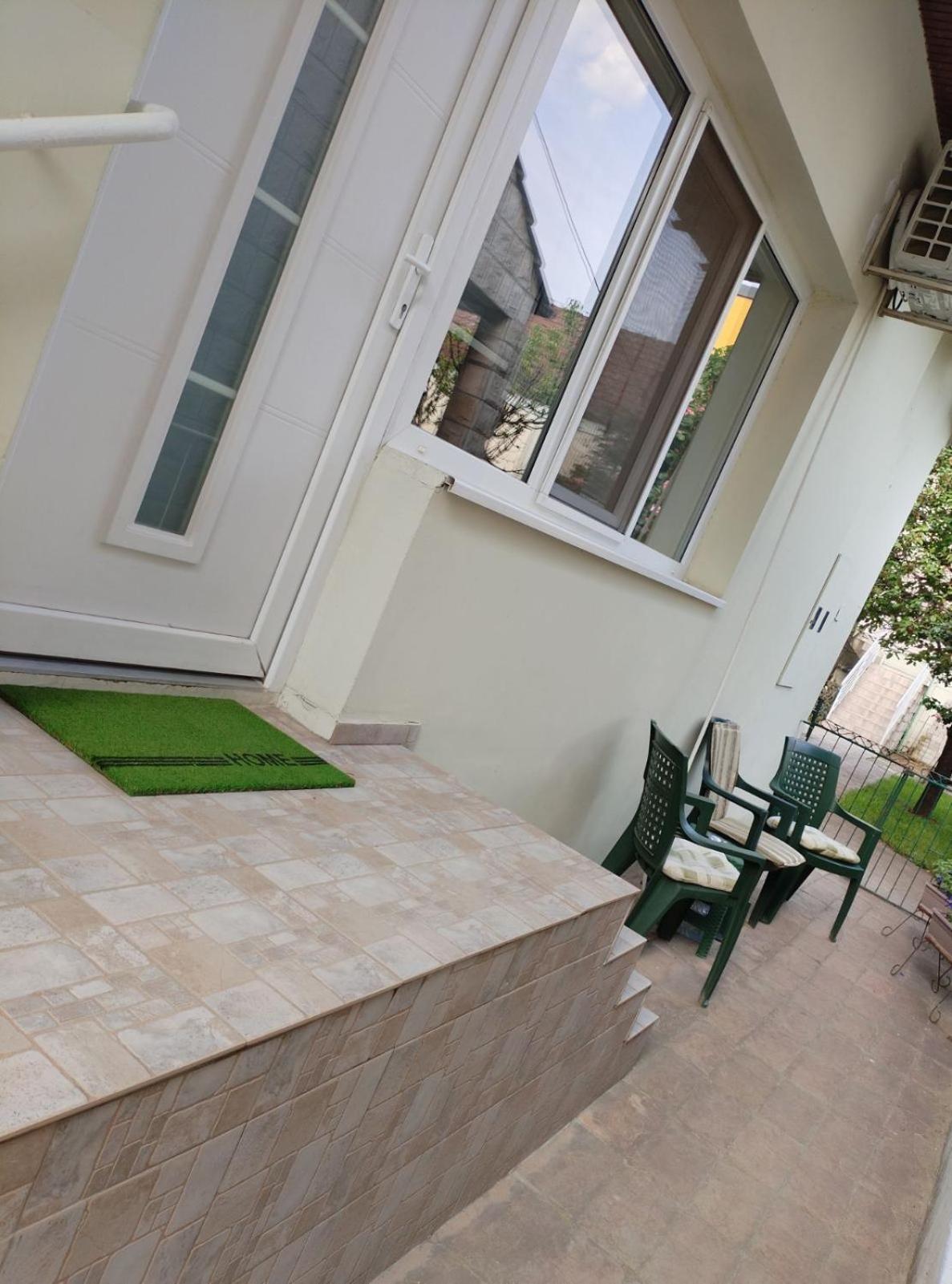 Apartment Green Free Private Parking Νόβι Σαντ Εξωτερικό φωτογραφία